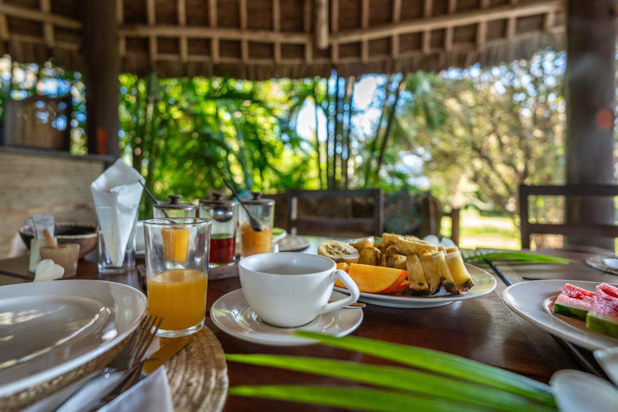 Diani Marine Divers Village Playa de Diani Exterior foto
